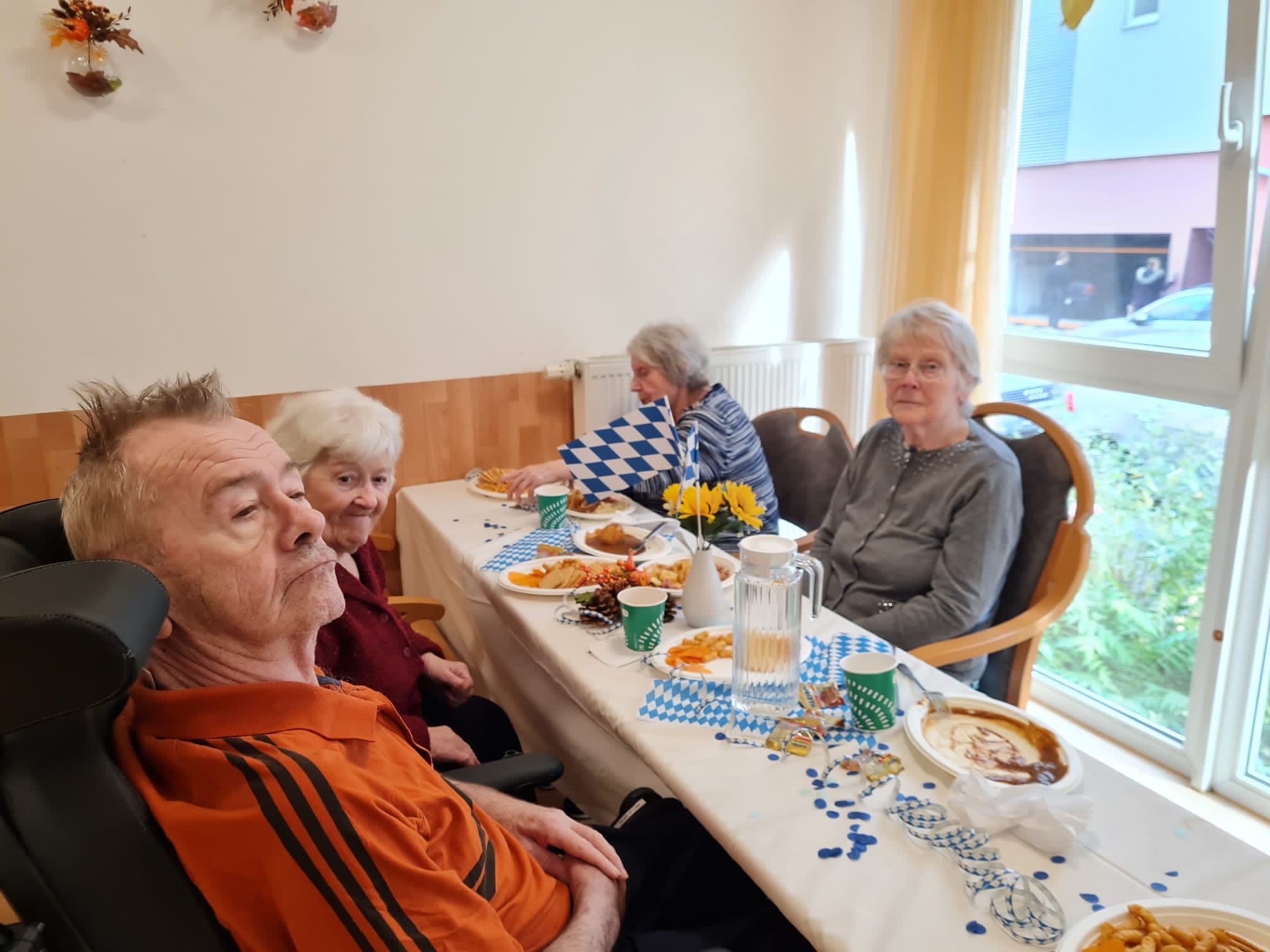 10 Oktoberfest ..jpg